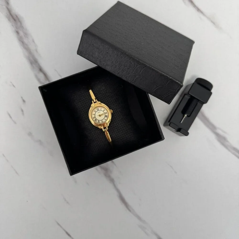 SKU:0109 Women gold mini watch gold bracelet vintage inspired‎ + in a gift box